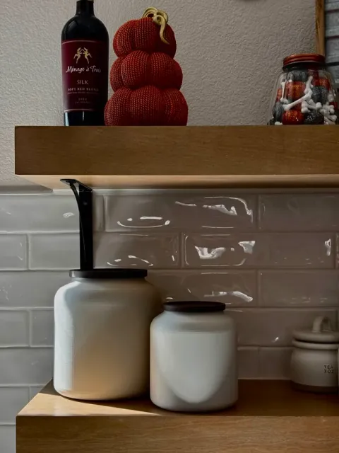 Stoneware Canister with Airtight Lid | "Iwa" 岩 — Image 4 of 8