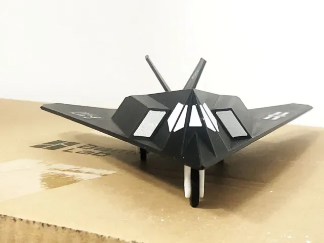 F117夜鹰隐身攻击机 — Image 6 of 17