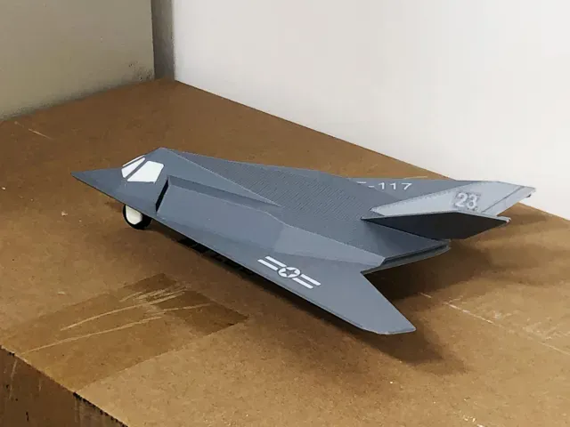 F117夜鹰隐身攻击机 — Image 11 of 17