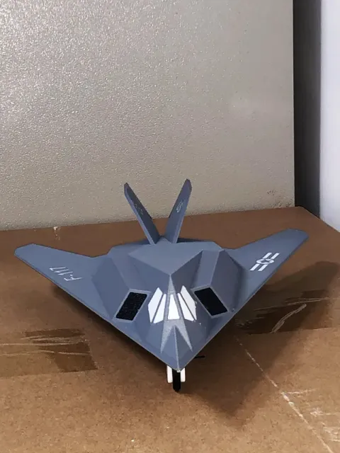 F117夜鹰隐身攻击机 — Image 13 of 17