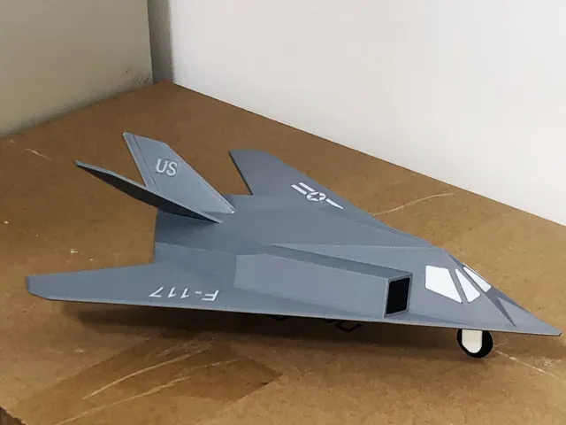 F117夜鹰隐身攻击机 — Image 14 of 17