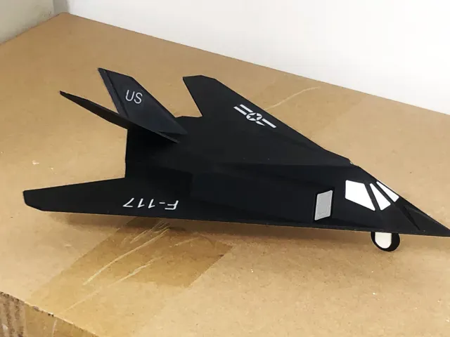 F117夜鹰隐身攻击机 — Image 4 of 17