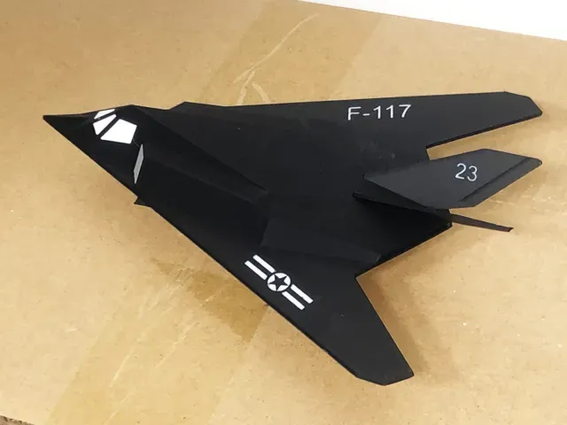 F117夜鹰隐身攻击机 — Image 5 of 17