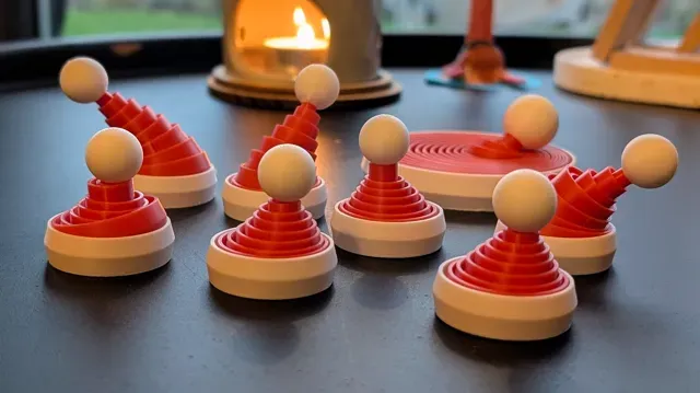 Collapsable fidget Santa's hat — Image 2 of 4