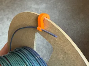 Simple Filament Clip - Print in Place 