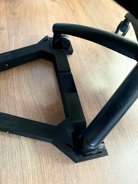 Sim Racing Desk Rig: MOZA SR-P Lite Mount — Фото 2 из 3