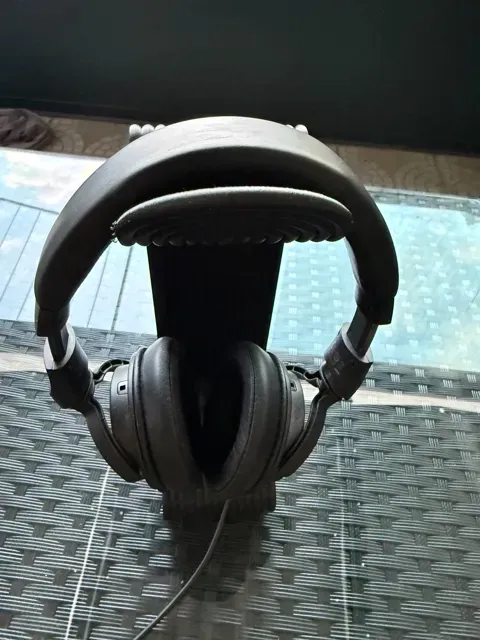 Headphone Stand – Desk Headphones Holder — Image 2 of 13