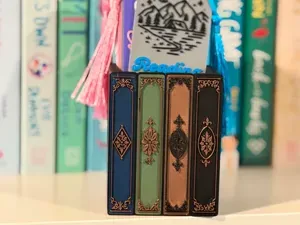 Antique Books Bookmark Holder | Library Bookcase