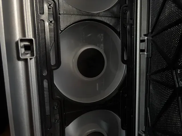 Fractal Meshify 2 Compact front closing plates — Image 3 of 4