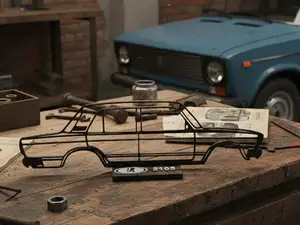 Lada 2105  – Minimalist Wall Decor & Sculpture