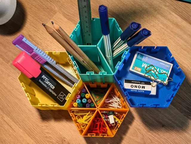 Rapid & Economical Modular Hexagon Storage System — Image 2 of 11