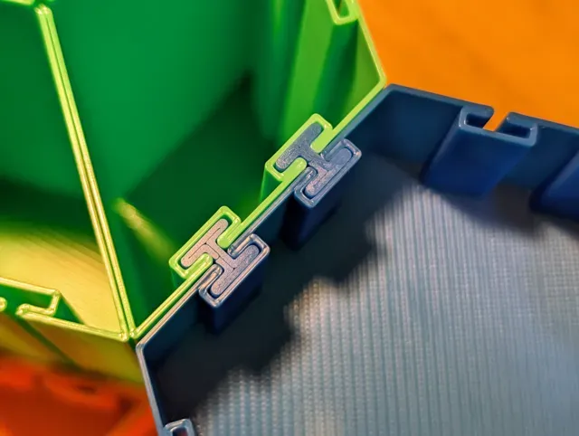 Rapid & Economical Modular Hexagon Storage System — Image 7 of 11