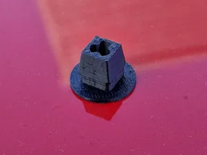 Nissan Sentra Sunny B13 Fender liner clip