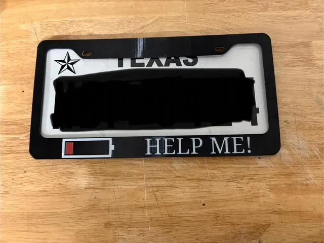 HELP ME! License Plate Frame — Фото 5 из 5