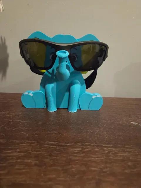 Ellie the Elephant – Gentle Giant Glasses Holder — Image 8 of 11