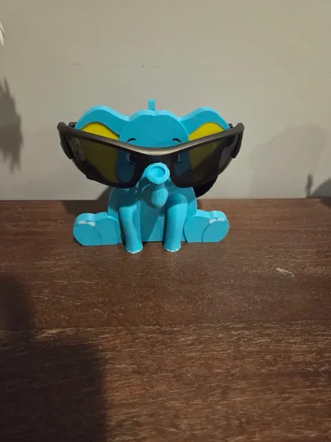 Ellie the Elephant – Gentle Giant Glasses Holder — Image 9 of 11