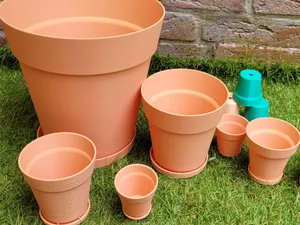 Basic Planters, 11 sizes, with coasters