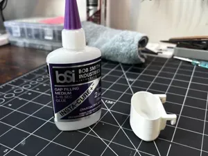 SKADIS mount for BSI CA Glue (2oz)