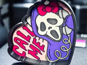 Scream-Inspired “CALL ME” Halloween Tray