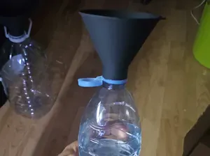 Embudo para botellas de agua de 1.5L - 0.5L