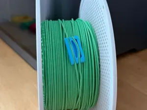 Simple filament clip