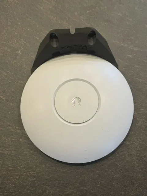 Unifi UAP AC Pro Deckenhalter — Фото 3 из 3