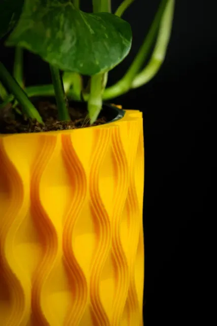 PLANTER WITH TWISTABLE DRIP TRAY - WAVES — Image 3 of 5