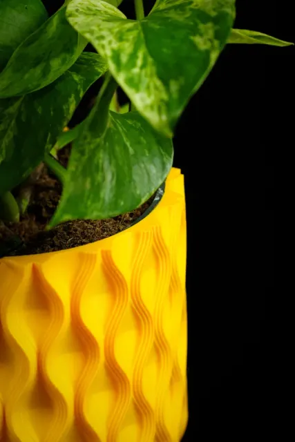 PLANTER WITH TWISTABLE DRIP TRAY - WAVES — Image 5 of 5