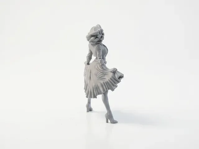 Dancing Queen Figurine Female Figure 3D Printable — Фото 4 из 5
