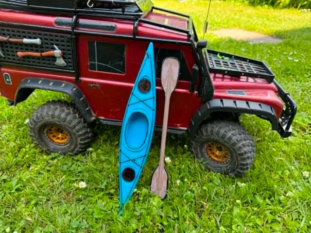 Kayak with paddle 1:10 for Traxxas TRX 4 Defender — Image 4 of 8