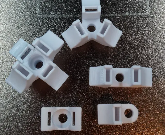 Heavy Duty Cable Holder Kabelbinderhalterung — Image 5 of 12