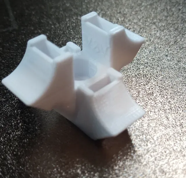 Heavy Duty Cable Holder Kabelbinderhalterung — Image 8 of 12