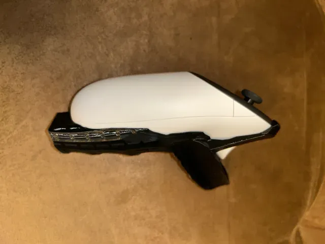 Quest 3 Eleven VR Ping Pong Paddle Adapter — Image 5 of 11