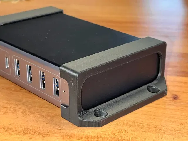 GaN 200W HX-P21 8-Port Charger wall mount — Фото 3 из 8