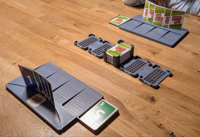 Skip-Bo Card Stand (for kids) — Фото 2 из 2