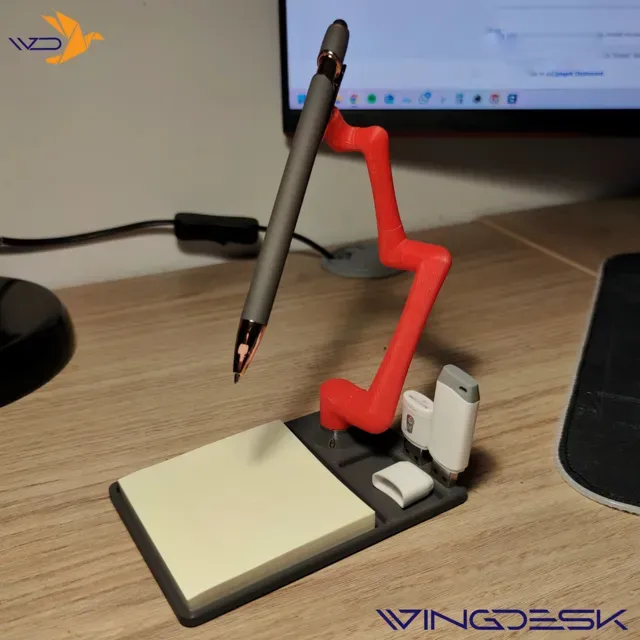 Desk Organizer with an Articled Arm Robot — Фото 2 из 5