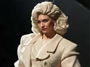 80s style retro  stylish woman 