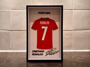 Cristiano Ronaldo - Portugal 2026 - Jersey Frame