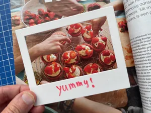 Instant photo frames, photography props