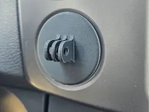 VW Amarok Schraubhalterung