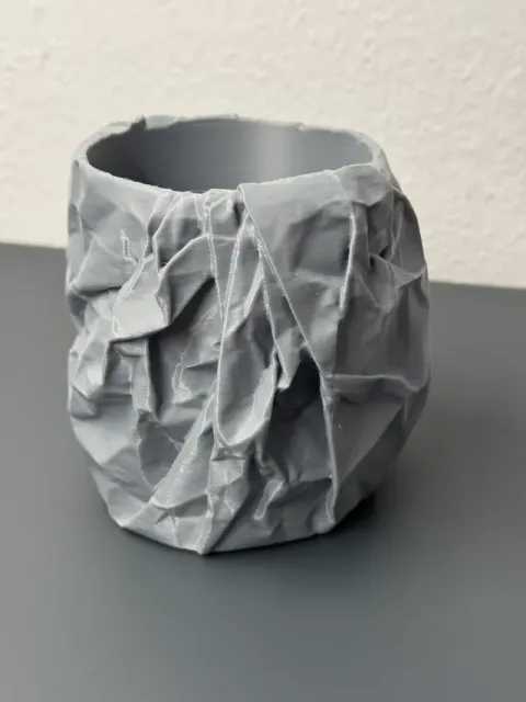 Crumbled Paper Plant Pot — Фото 8 из 10
