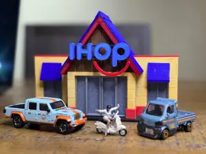 1:64 IHOP fan art scale model