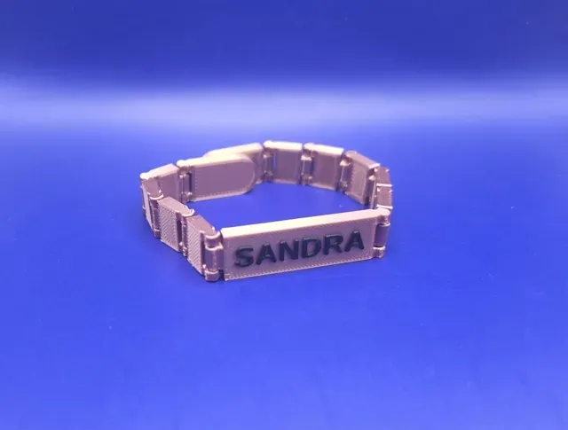 Customizable shackle bracelet with your text — Image 4 of 8