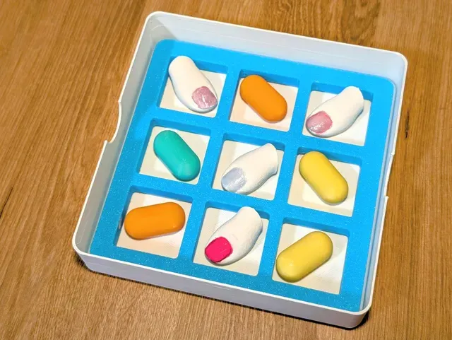 The actual Tic Tac Toe (with travel box) — Фото 8 из 9