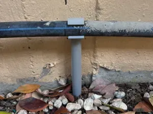 AncoraTubo Garden Hose Stake Anchor Set