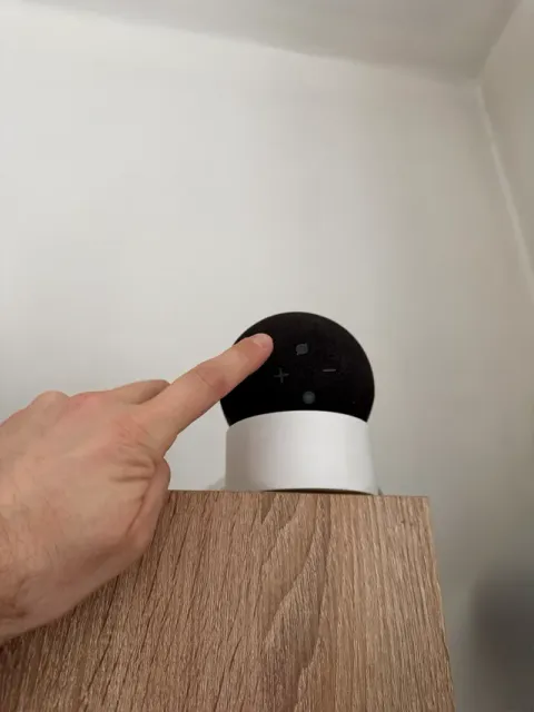 Alexa Echo Dot 5 vertical stand - easy high access — Фото 7 из 8