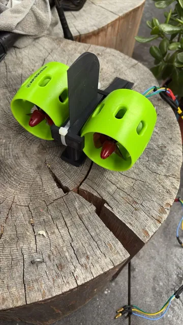 SUP Fin with Dual Apisqueen U-01 Motor Mount — Image 5 of 5