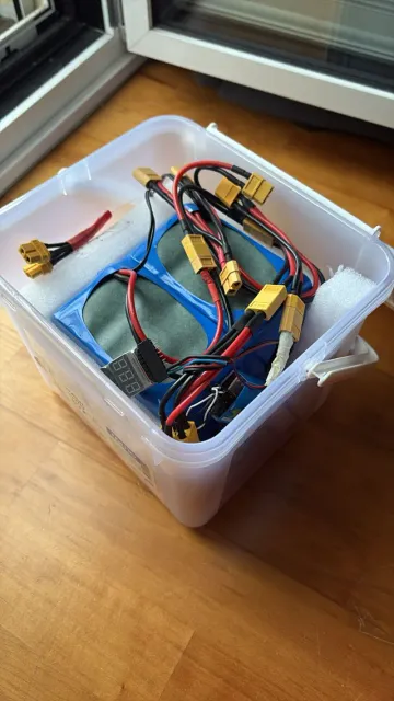 SUP Fin with Dual Apisqueen U-01 Motor Mount — Image 4 of 5