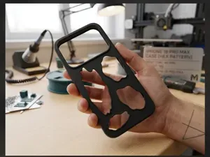 Coque Iphone 18 pro max TPU Déchirés