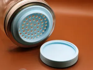 Mason Jar lid with meduim holes and cap wide mouth